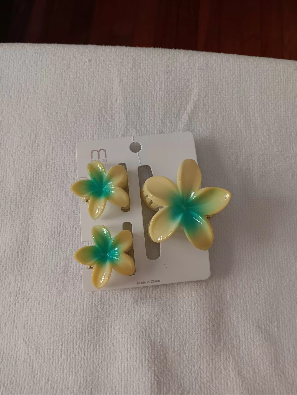 Flower Claw Clips 3 PC Set - Picture 4 of 7